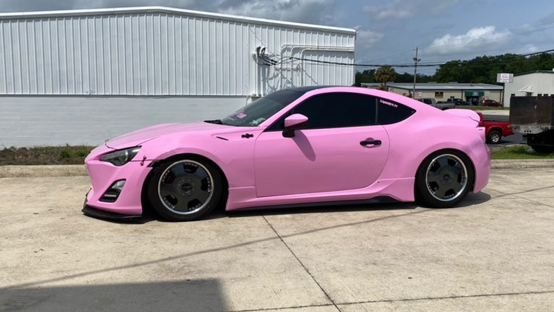 Gloss Bubblegum Pink-color-change-vinyl-wrap-knoxville-tennessee left side