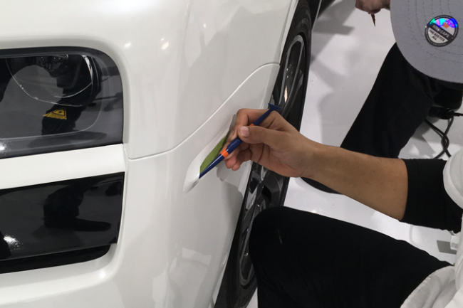 Gloss Pearl White-color-change-car-vinyl-wrap-knoxville-tennessee fendor