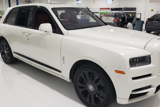 Gloss Pearl White-color-change-car-vinyl-wrap-knoxville-tennessee front right